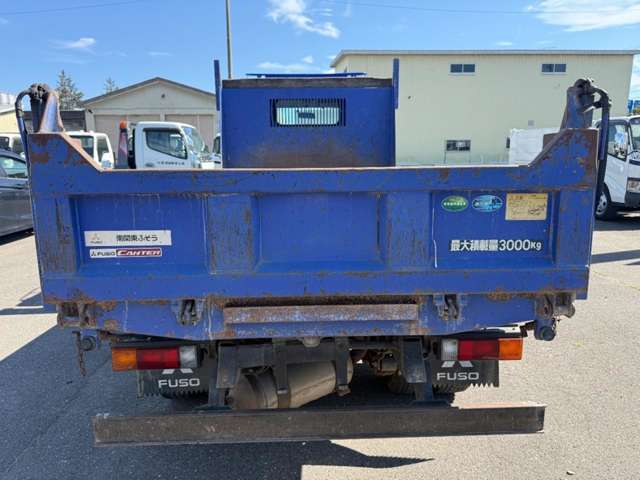 Mitsubishi Fuso Canter 7