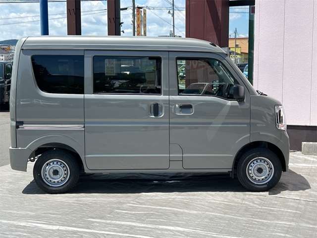Suzuki Every 12