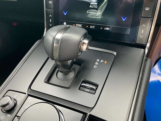 Mazda MX-30 10