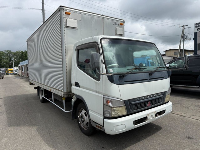 Mitsubishi Fuso Canter 2