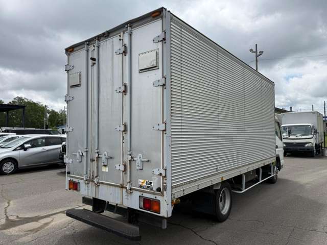 Mitsubishi Fuso Canter 8
