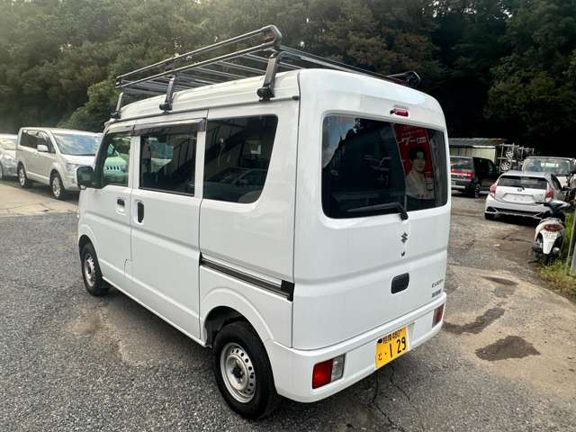 Suzuki Every 8