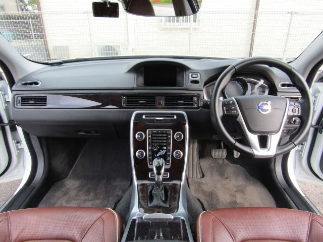 Volvo XC70 9