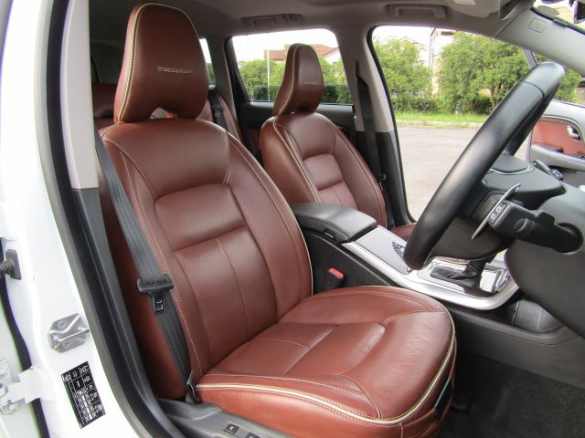 Volvo XC70 10