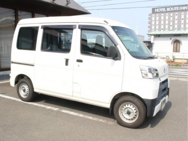 Daihatsu Hijet Cargo 12