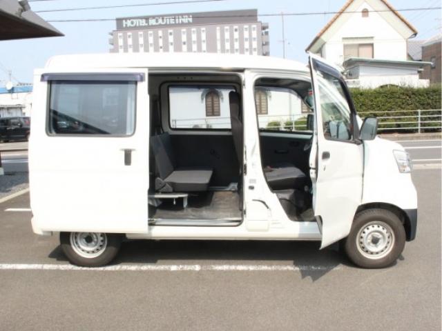 Daihatsu Hijet Cargo 9