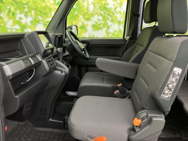 Honda N-VAN 8