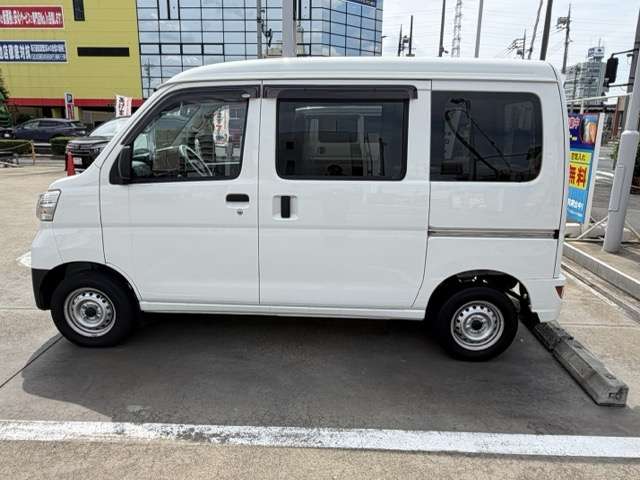 Daihatsu Hijet Cargo 4