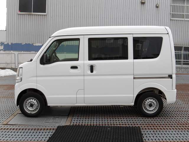 Nissan NV100 Clipper 7