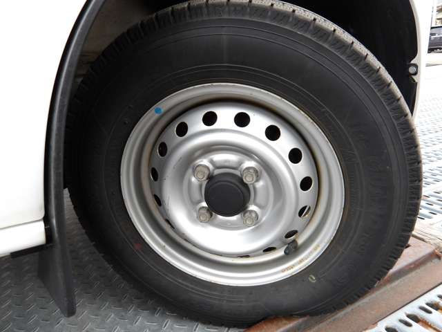 Nissan NV100 Clipper 9