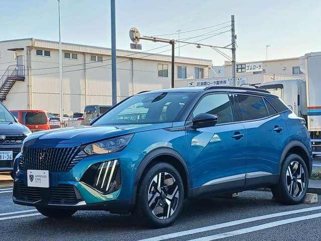 Peugeot SUV 2008 4