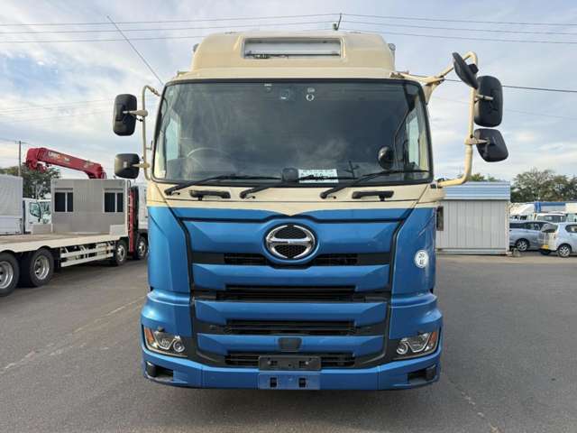Hino Profia 3
