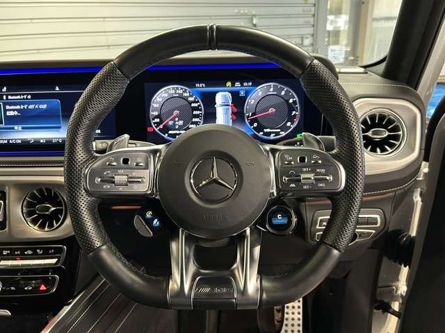 Mercedes-Benz G-Class 11