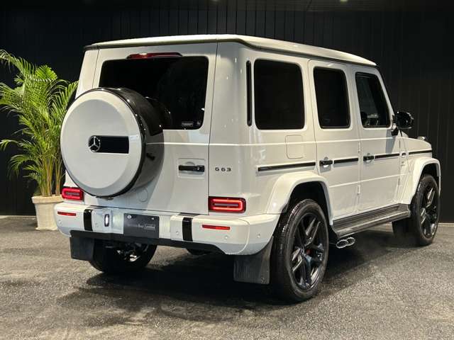 Mercedes-Benz G-Class 4