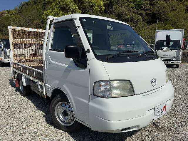 Mazda Bongo Truck 3