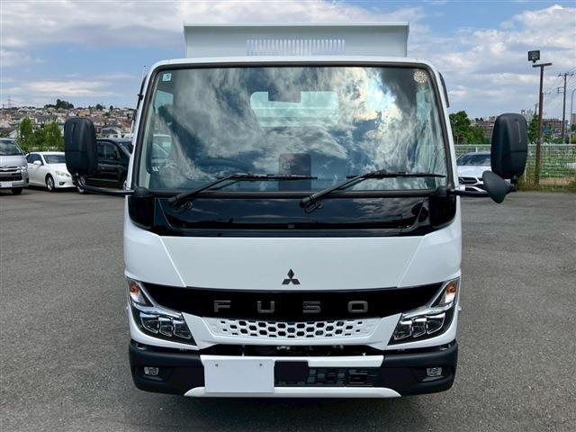 Mitsubishi Fuso Canter 2
