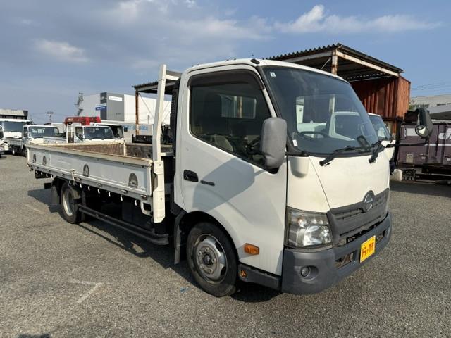 Hino Dutro 2