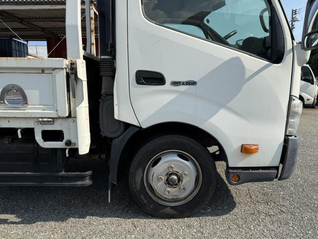 Hino Dutro 11