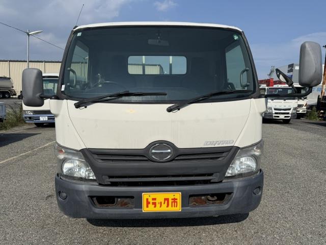 Hino Dutro 7