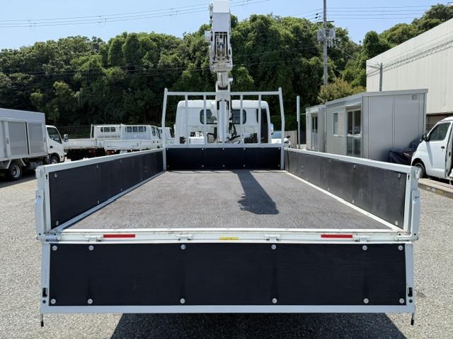 Mitsubishi Fuso Canter 10