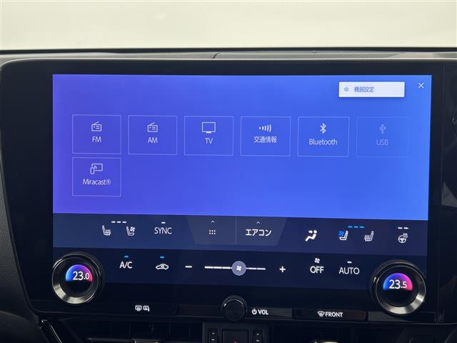 Lexus NX 11