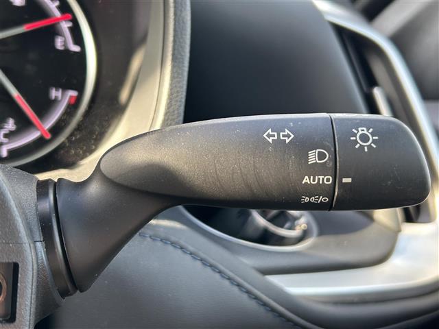 Toyota Voxy 12