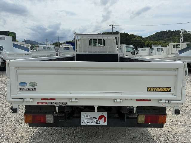 Hino Dutro 7