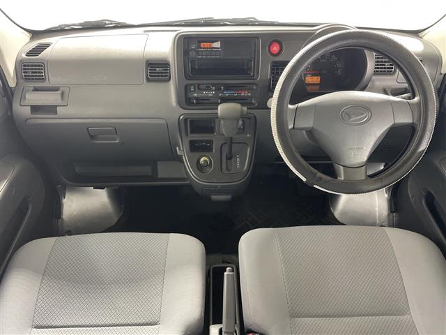 Daihatsu Hijet Cargo 5