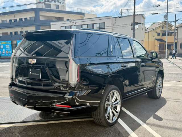 Cadillac エスカレード 7