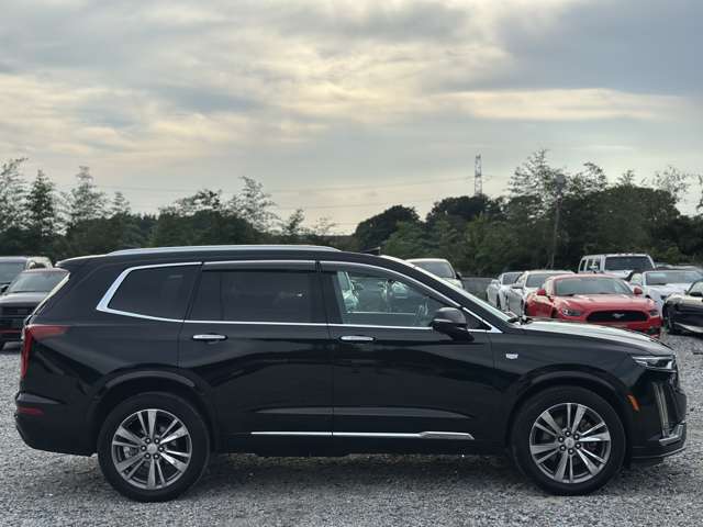 Cadillac XT6 8