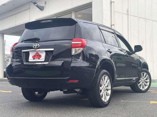 Toyota Vanguard 2