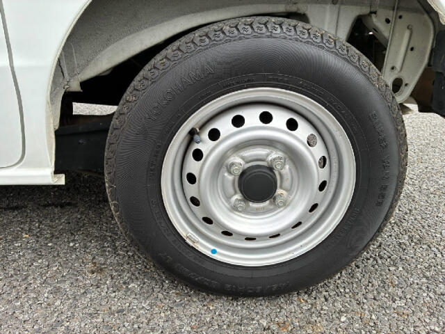 Nissan NV100 Clipper 12