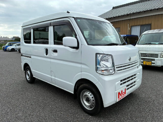 Nissan NV100 Clipper 6