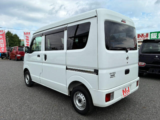 Nissan NV100 Clipper 10