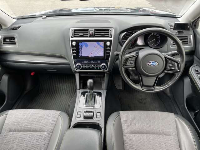 Subaru Legacy Outback 2