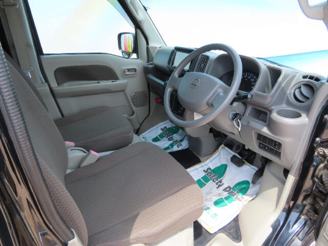 Nissan NV100 Clipper 12