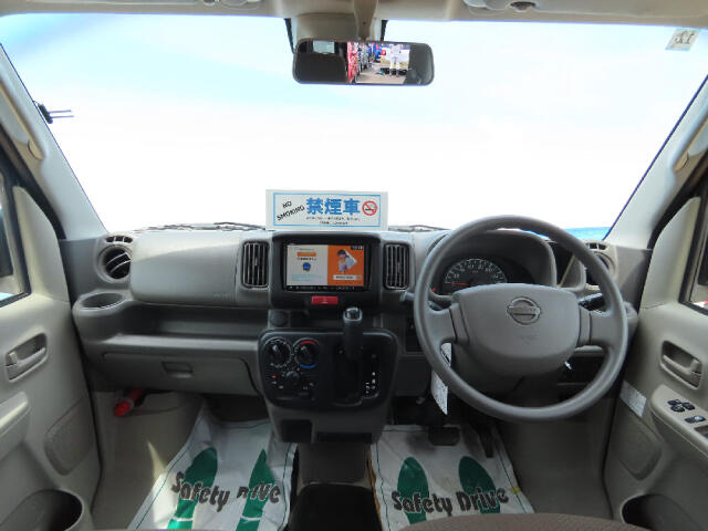 Nissan NV100 Clipper 2
