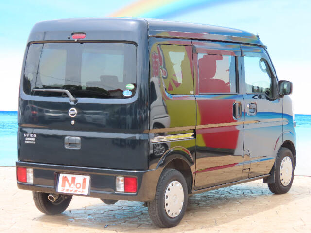 Nissan NV100 Clipper 8