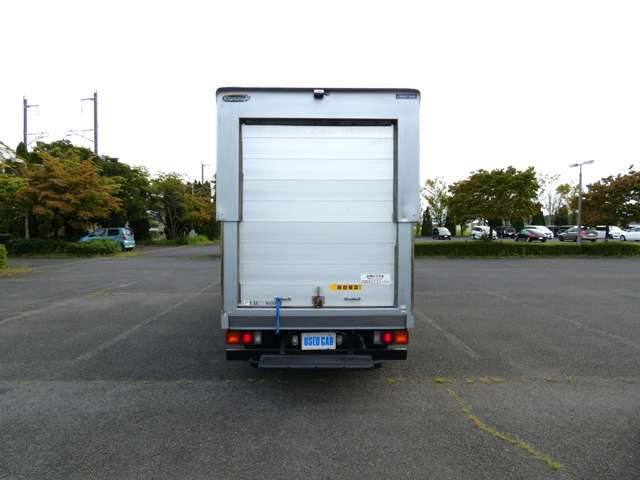 Mitsubishi Fuso Canter 11