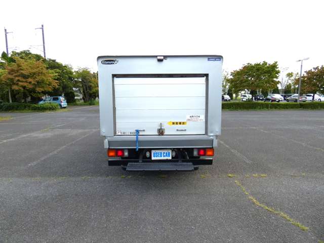Mitsubishi Fuso Canter 7