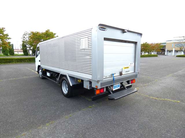 Mitsubishi Fuso Canter 8