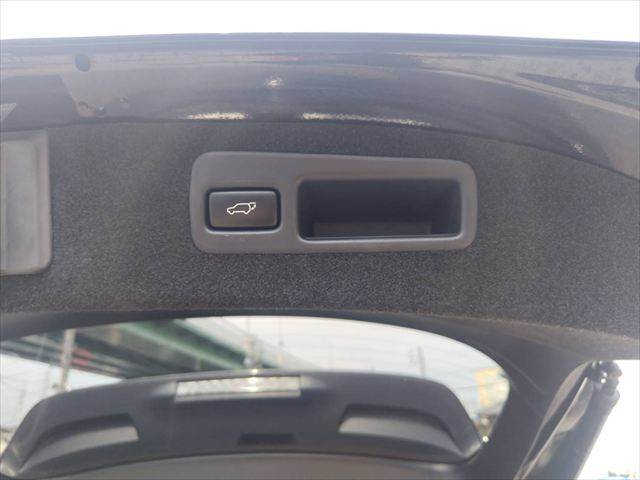 Toyota Harrier 12