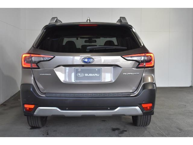 Subaru Legacy Outback 10