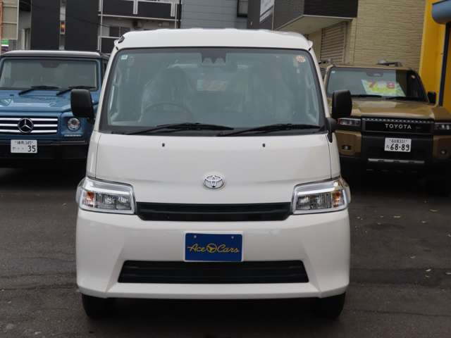 Toyota Town Ace Van 10