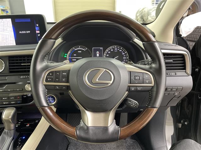 Lexus RX 10
