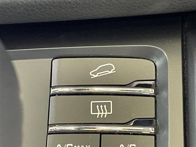 Porsche Macan 11