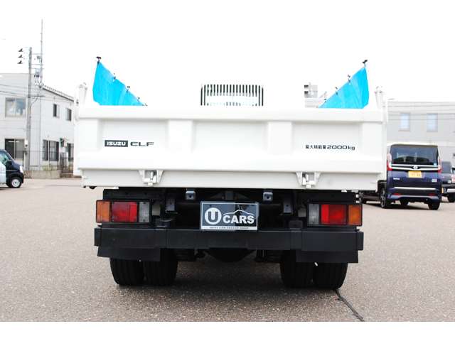 Isuzu Elf 6