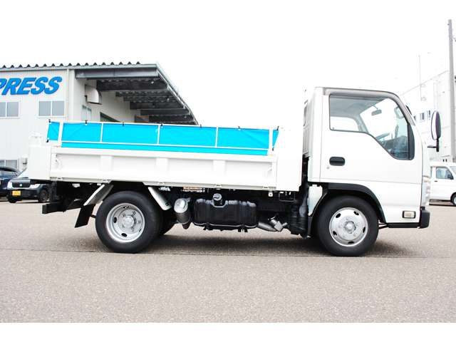 Isuzu Elf 7