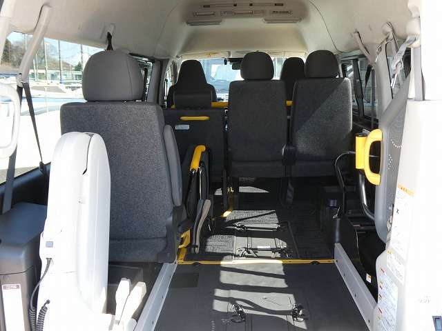 Toyota Hiace Van 2