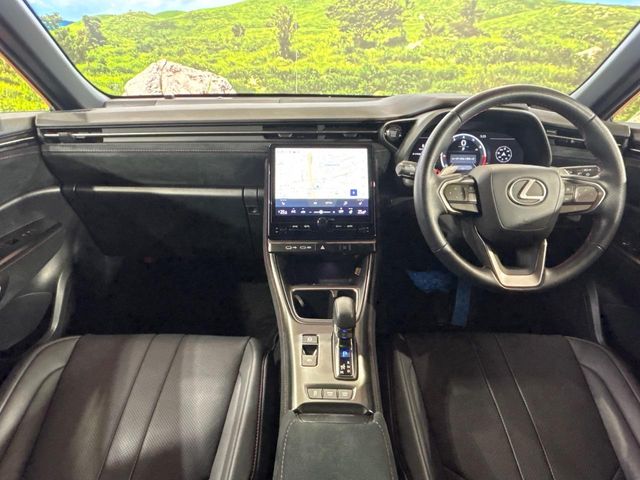 Lexus LBX 2